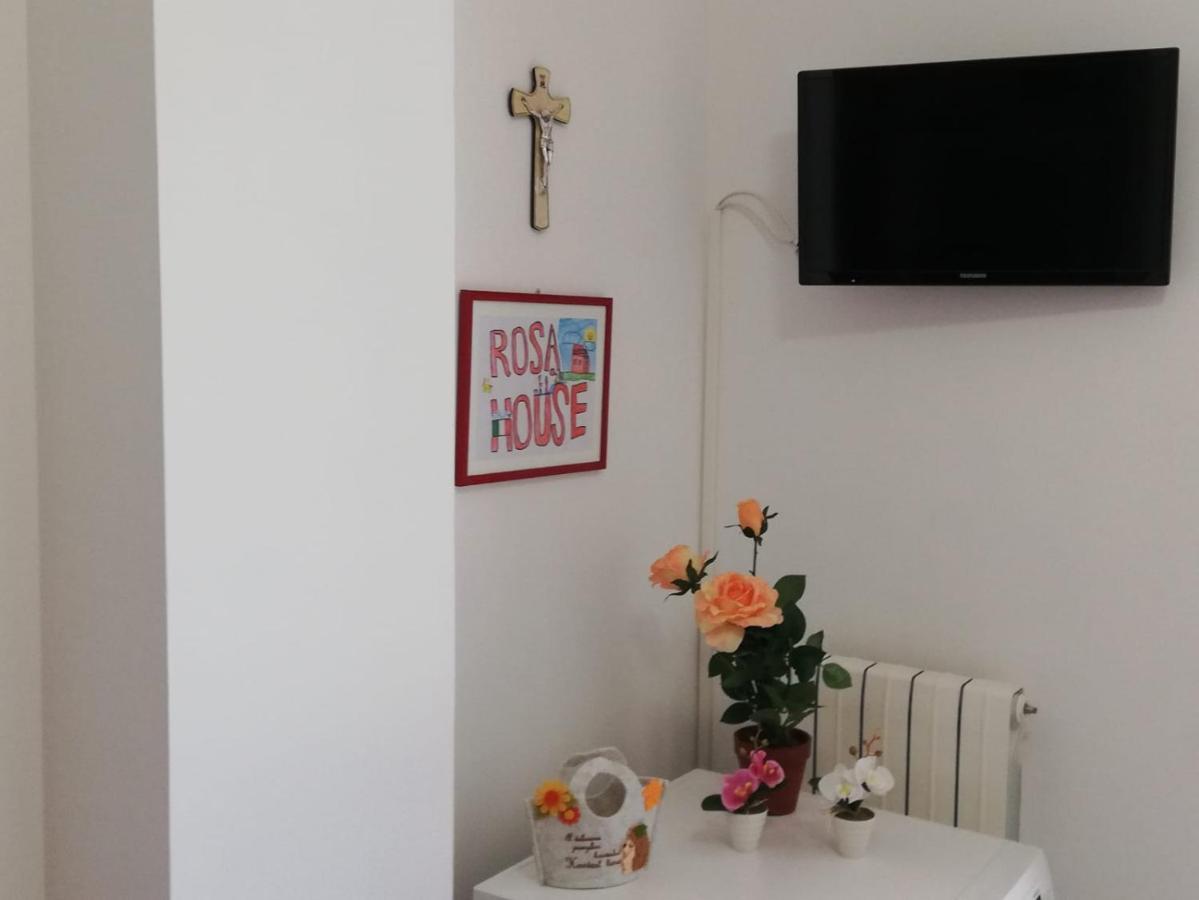 Appartement Rosahouse à Lecce Extérieur photo